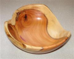 Yew bowl by Keith Leonard